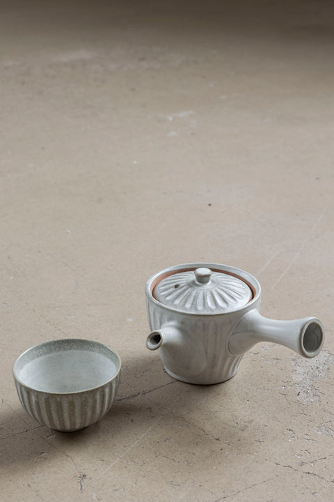 Skål - Japansk Keramikk Riflet