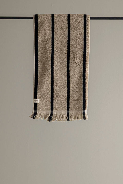 Håndkle - Alee Hand Towel 50x100cm Sand/Black