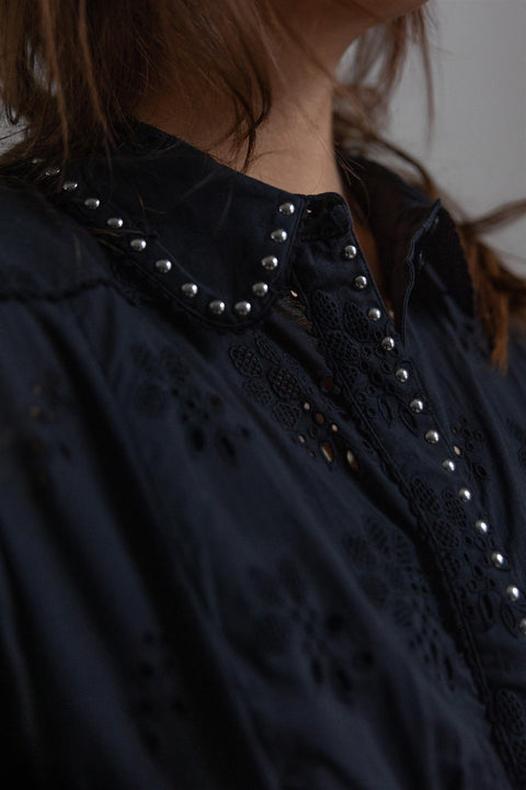 Kjole - Embroidered Ease Black