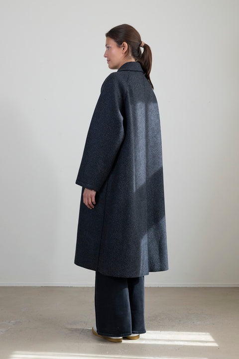 Kåpe - Balmacaan Patterned Cashmere Blend Anthracite