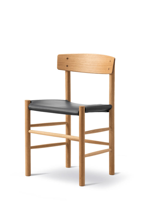 Spisestuestol - J39 Modell 3339 Oljet Eik Omni 301 Black