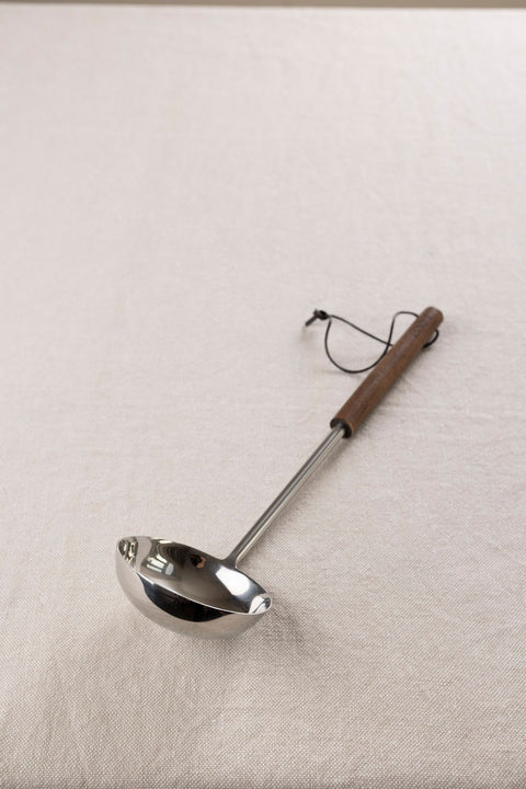 Øse - Mørkt Tre/Metall L