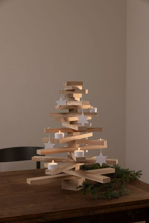 Juletre - Ubehandlet Eik M/7 lys & 5 stjerner