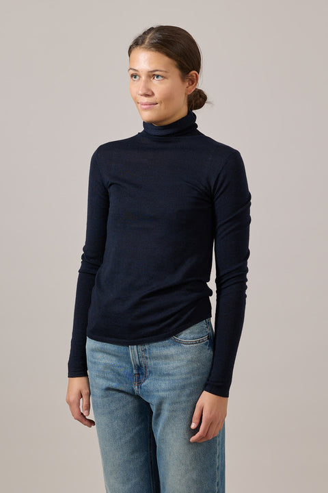 Genser - Korinella Merino Dark Navy