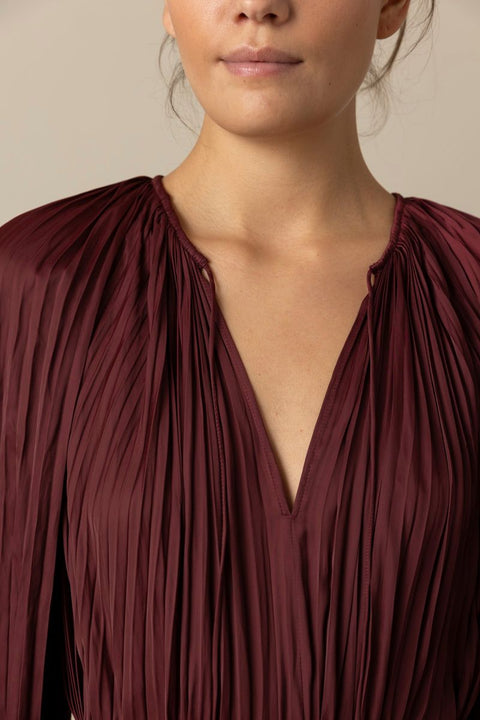 Kjole - Alexia Pleated Long Sleeve Dress