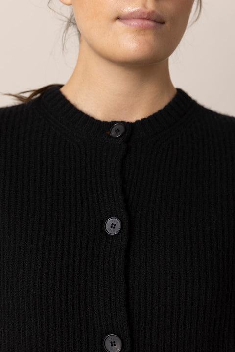 Vest - Thilda Yak Black