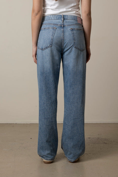 Jeans - Featherweight Logan Wide Audrey