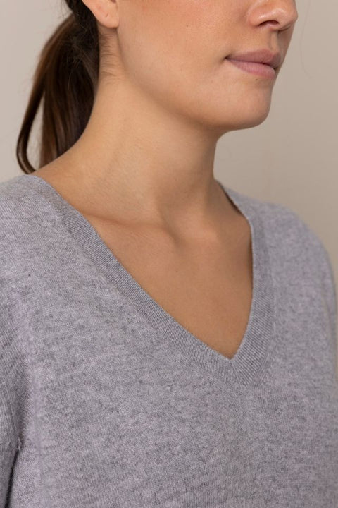 Genser - Weekend V-Neck Grey