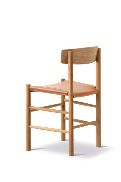 Spisestuestol - J39 Modell 3339 Oljet Eik Omni 307 Cognac