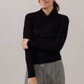 Genser - Fixed Wrap Top Black