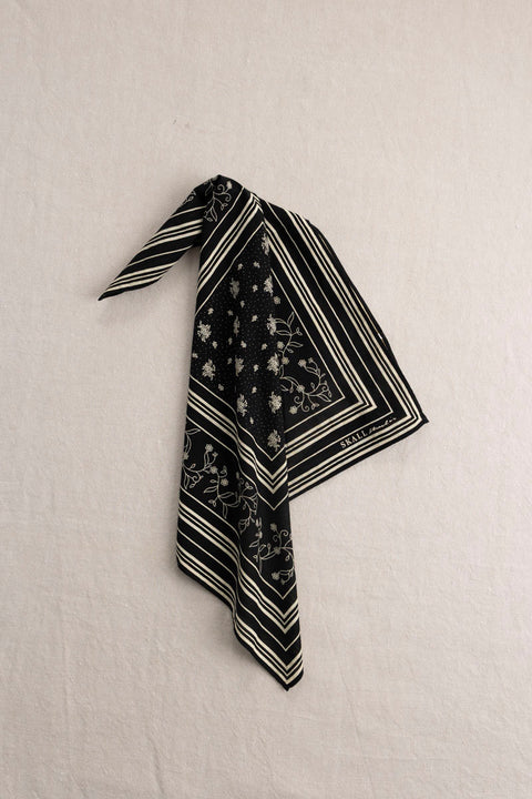 Skjerf - Classic Scarf Black/Light Cream