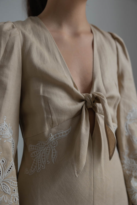 Kjole | Equisite Luxury Soft Beige