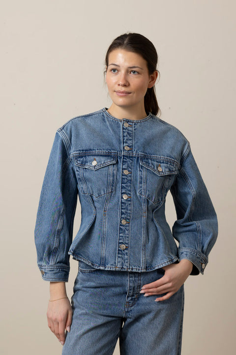 Jakke - The Nipped Collarless Jacket Umbria