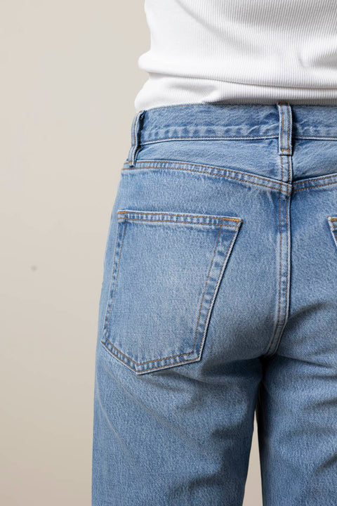 Jeans - The Vertical Static