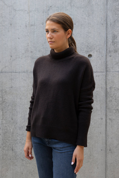 Genser - Heidi Dark Oak