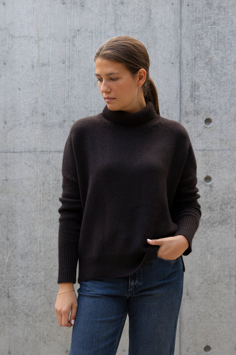 Genser - Heidi Dark Oak
