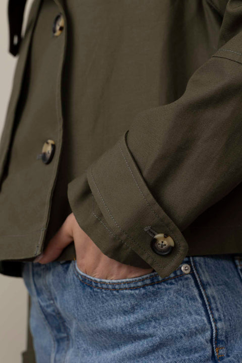 Jakke - Jamie Cropped Trench Army Green