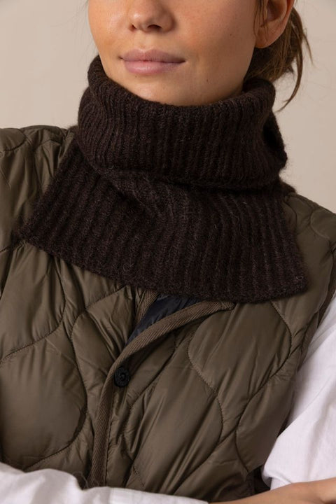 Hals - Nellie Pure Chocolate