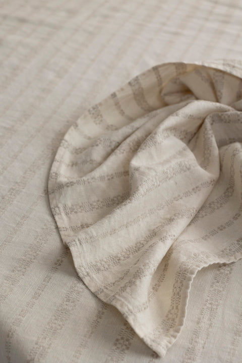 Duk - 160x350cm Taupe Embroidery