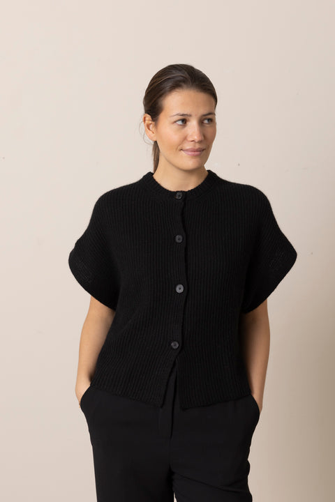 Vest - Thilda Yak Black