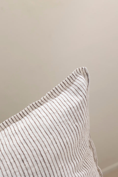 Putetrekk - 50x50cm Chocolate Stripe