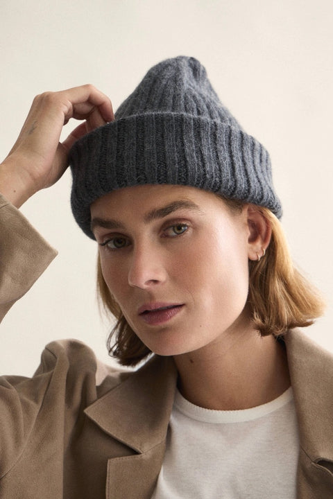 Lue - Grand Bonnet Graphite