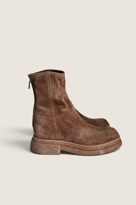 Bolina Alberto Fasciani Gill short boots in taupe suede with a back zipper and contrast white stitching on the sole.