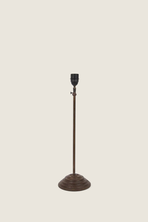 Bolina Jess slim dark iron lamp base with a minimalist graphic design, 53 cm tall, perfect for a large lampshade.