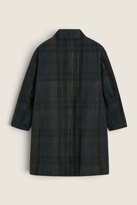 Bolina Noor coat in dark green and black plaid with a waxed finish, featuring a straight fit and small collar.