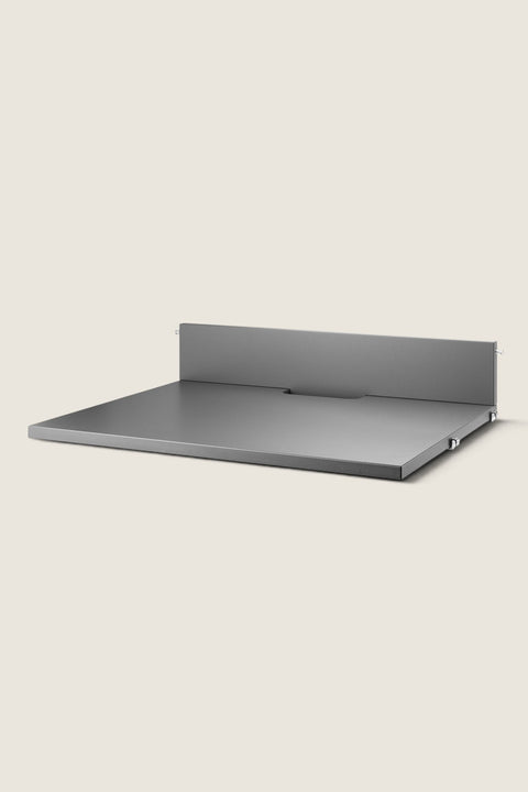 Bolina String System media shelf in anthracite grey, designed for vinyl players or laptops with cable management.