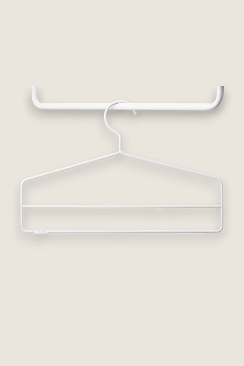 Bolina white metal clothes hanger with an extra horizontal bar for versatile garment storage, 4-pack set.