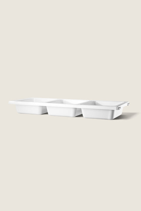 Bolina white plastic bowl shelf for String System with three compartments for organized storage