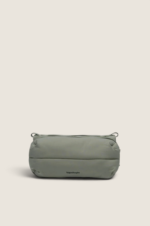 Bolina Topologie Bottle Sacoche Medium vattert veske i fargen Moss med sporty design og logo foran