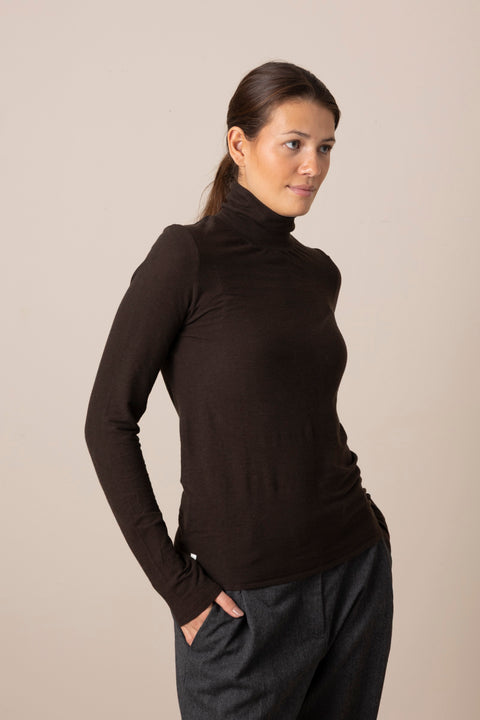 Genser - Gentle Turtleneck Dark Brown