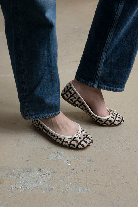 Ballerina - Capri Mesh Voile Beige