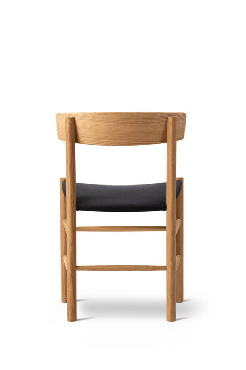Spisestuestol - J39 Modell 3339 Oljet Eik Canvas Black