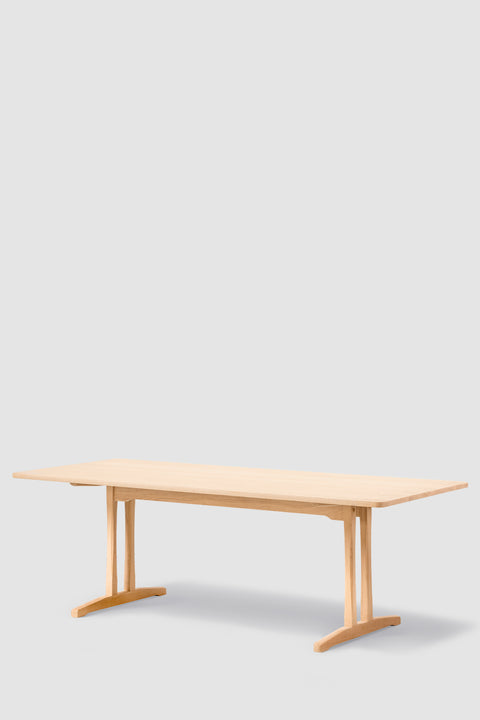 Spisebord | C18 Modell 6293 220cm Lys Oljet Eik
