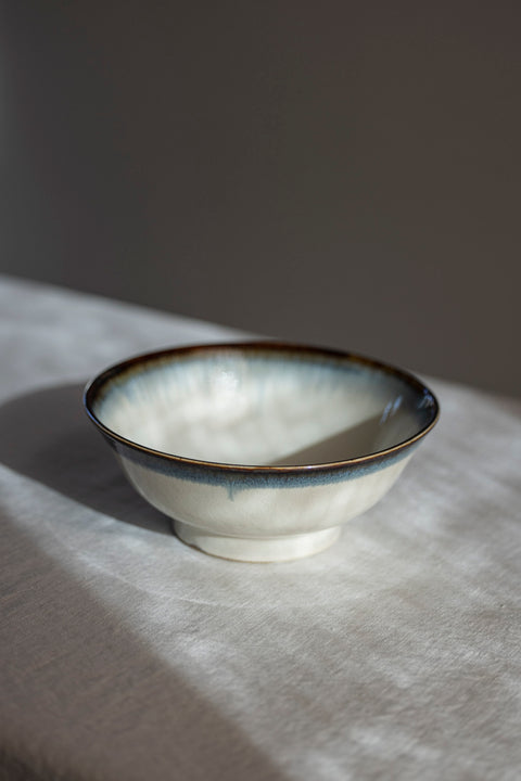 Bolle - Japansk Keramikk Dia21xH8,5cm Hvit M/Blå Kant