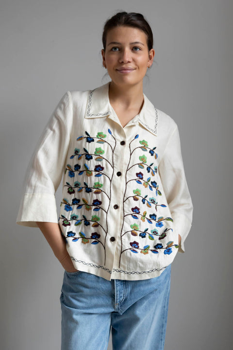 Skjorte | Trailing Flower Hand Embroidered Shirt