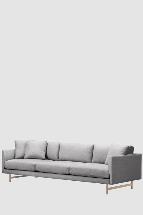 Sofa | Calmo 3-seter Model 5623 Sunniva 242 Lakkert Eik